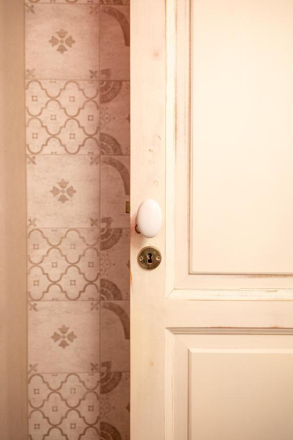 Finestre Sul Teatro - Catania - Parking Included Apartment Luaran gambar
