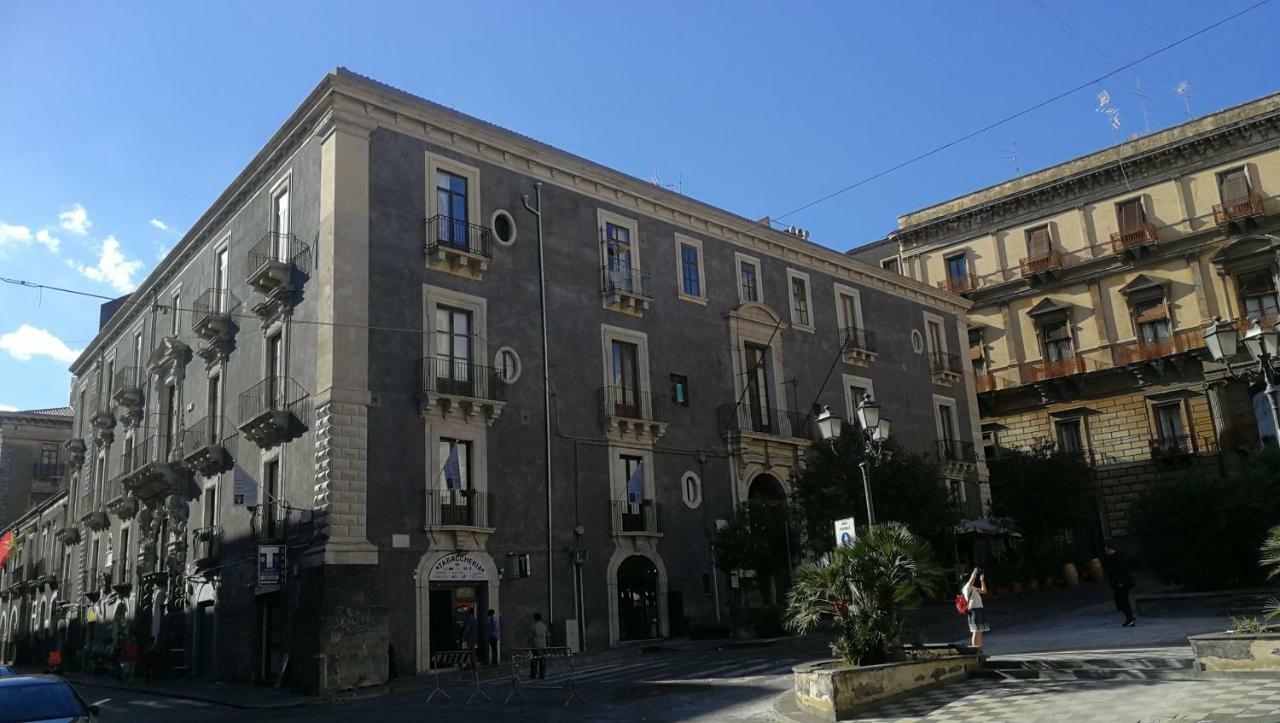 Finestre Sul Teatro - Catania - Parking Included Apartment Luaran gambar